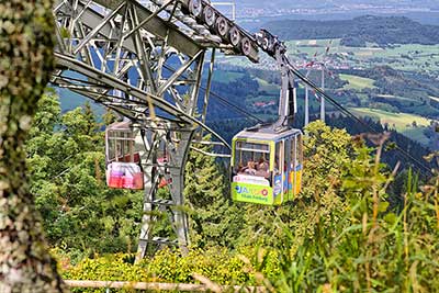 Seilbahnfahrt auf den Schauinsland bei Freiburg